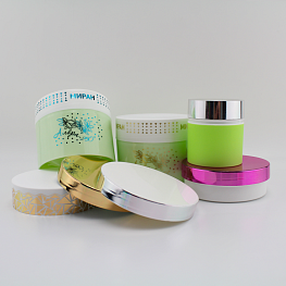 Closures with foil hot stamping